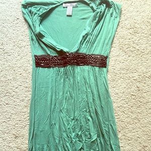Green knee-length dress with built in belt
